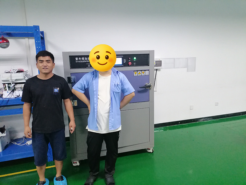 東莞中誼儀器:深耕檢測儀器領(lǐng)域,以紫外老化試驗(yàn)箱助力奔圖電子開拓全球市場